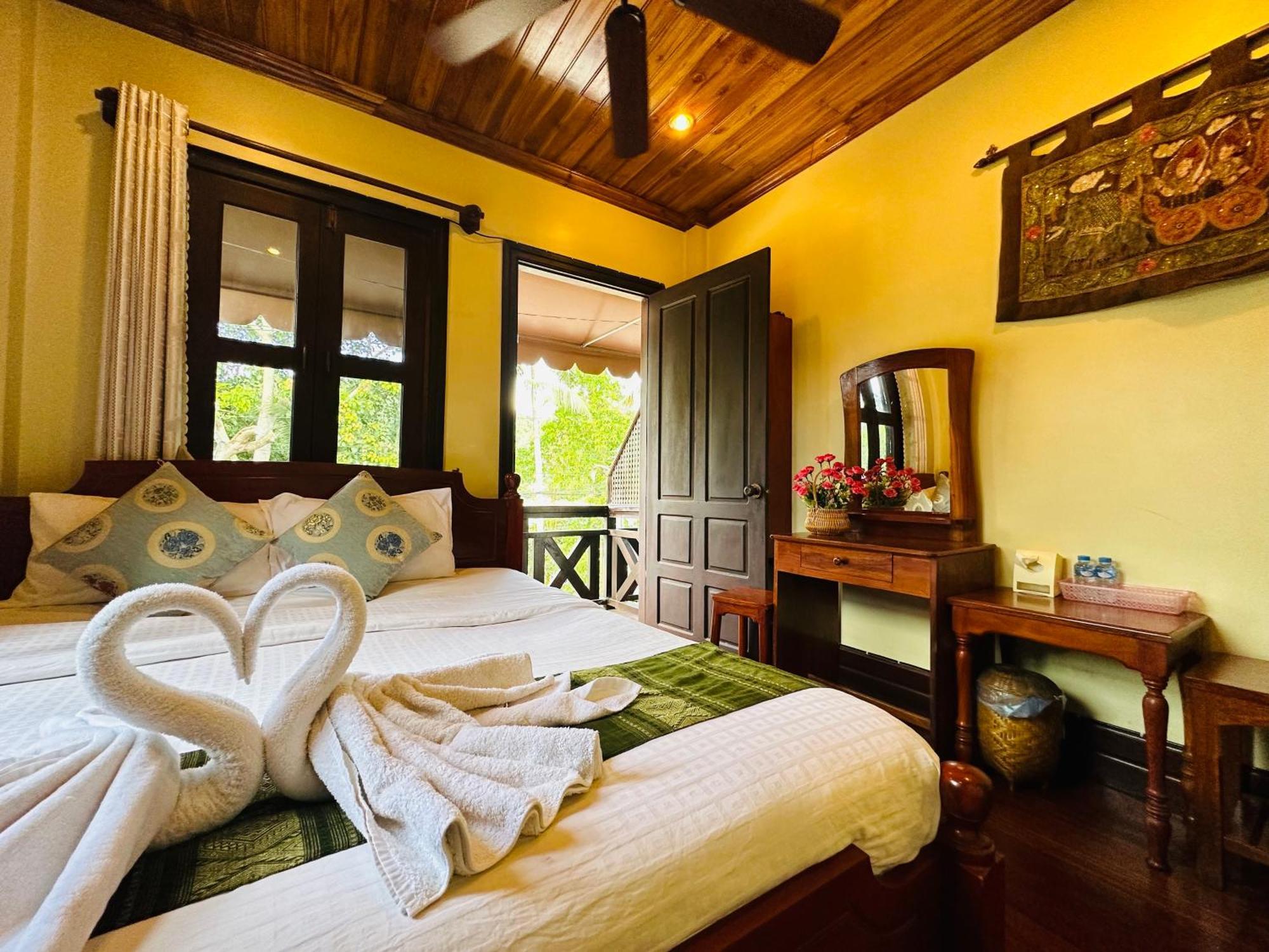 Anisa Mekong Riverside Villa Luang Prabang Dış mekan fotoğraf